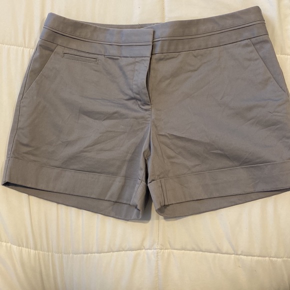 Lot of Express shorts. All size 6. Black/white/gray/blue - Picture 7 of 11